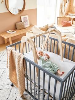 Babys gehen in die Kita-Babyartikel-Laufgitter aus Holz von Vertbaudet