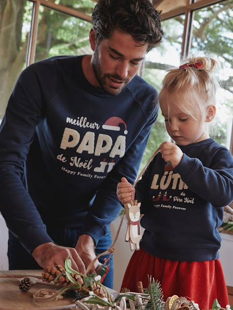 Sweat de Noël homme collection capsule 'Happy Family Forever' marine 