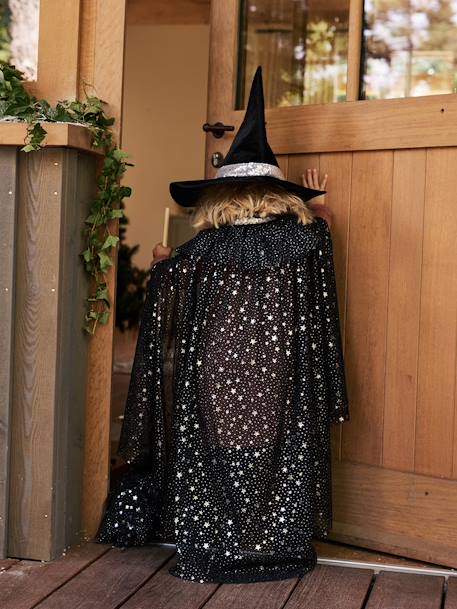 Belle Petite Fille De 3 Ans Portant Halloween Costume De Sorcière